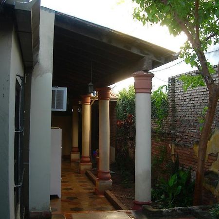 Ostello Panambi Asunción Esterno foto